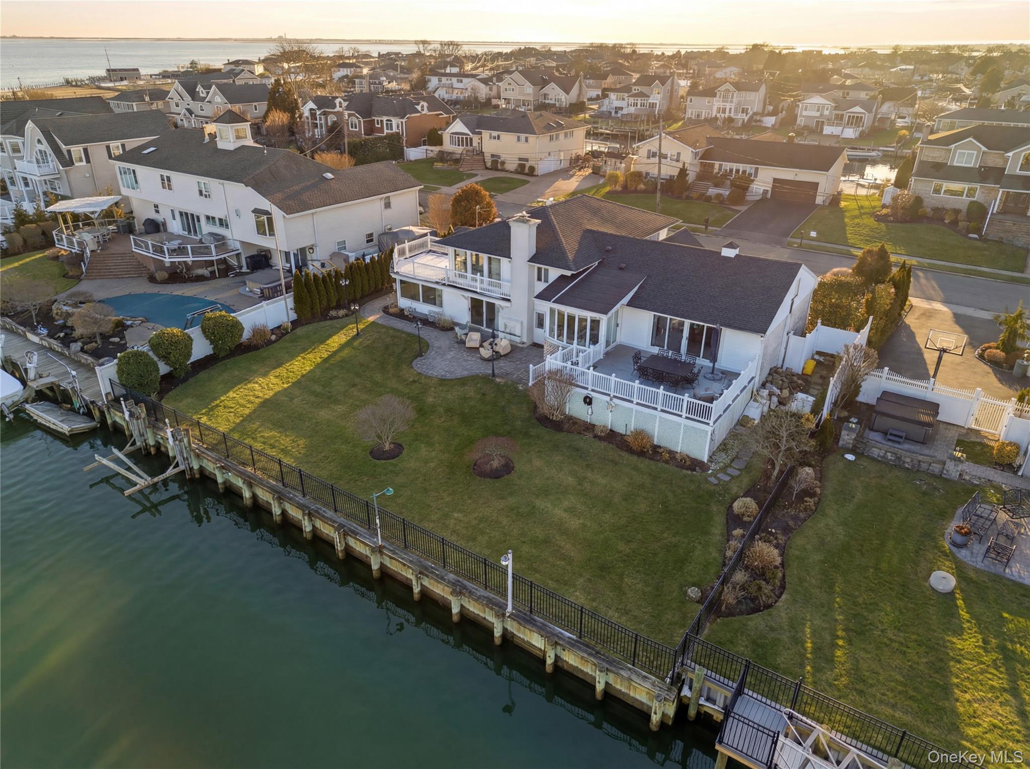 14 Club Drive, Massapequa, NY 11758