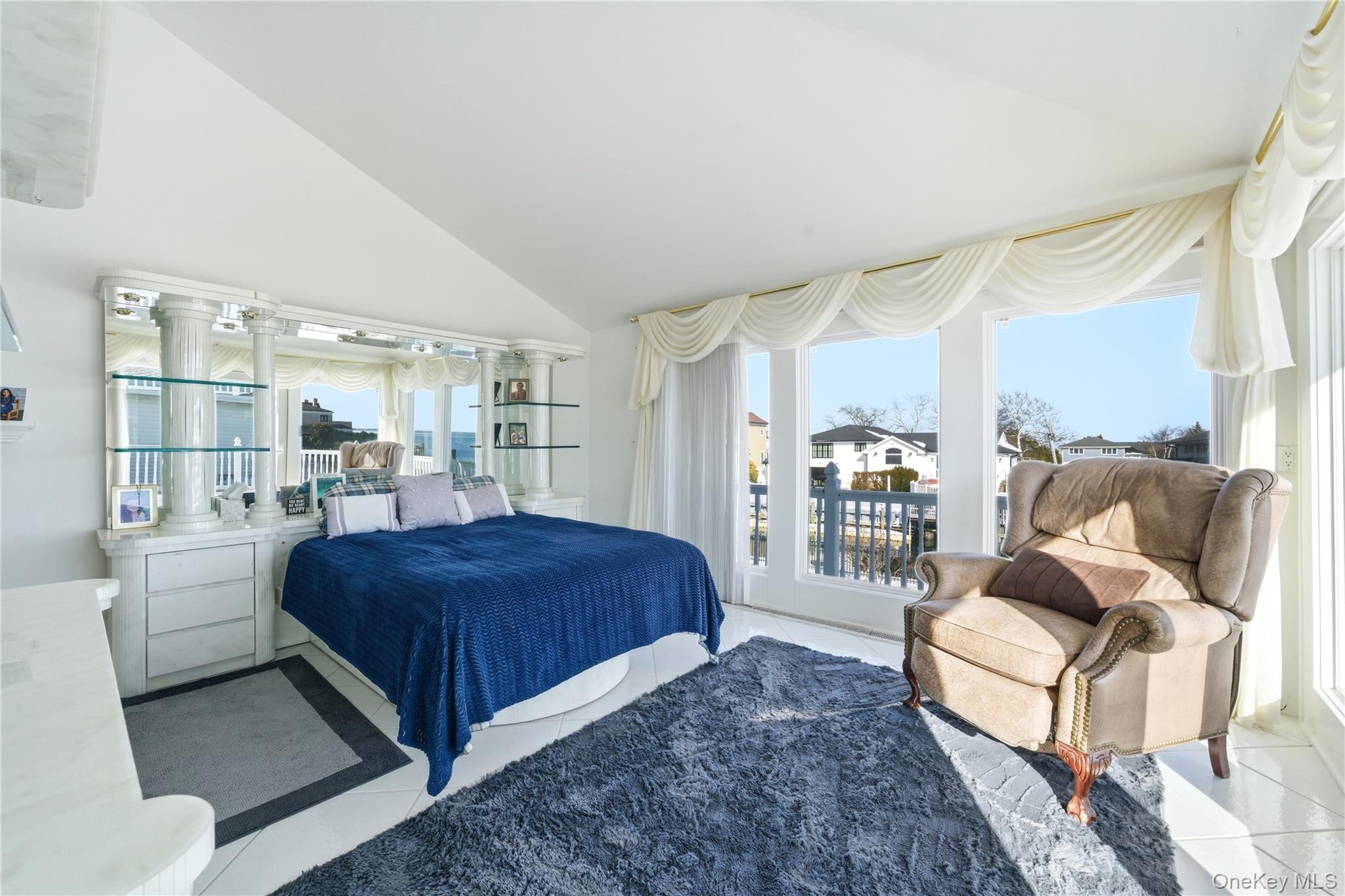 14 Club Drive, Massapequa, NY 11758