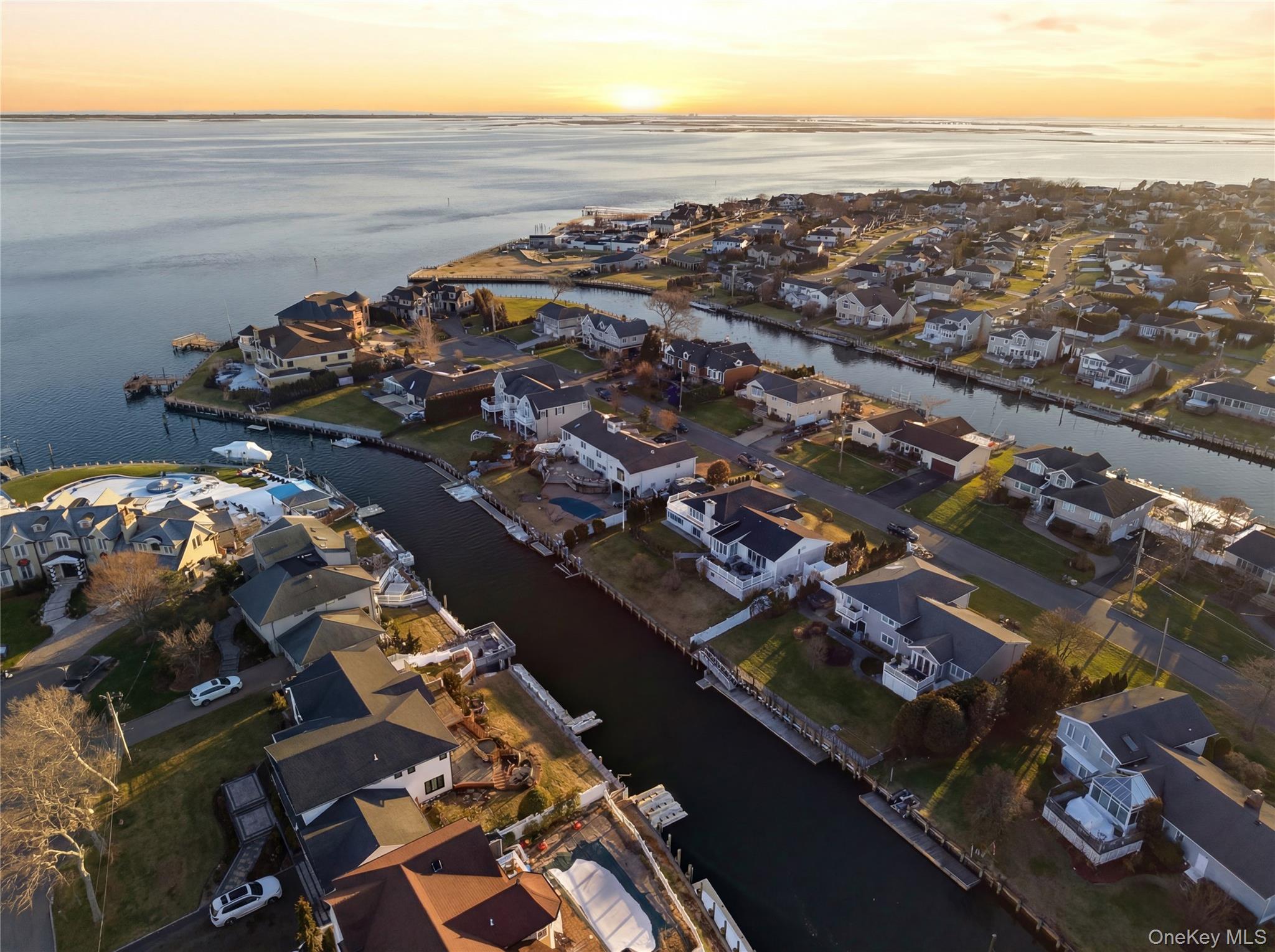 14 Club Drive, Massapequa, NY 11758