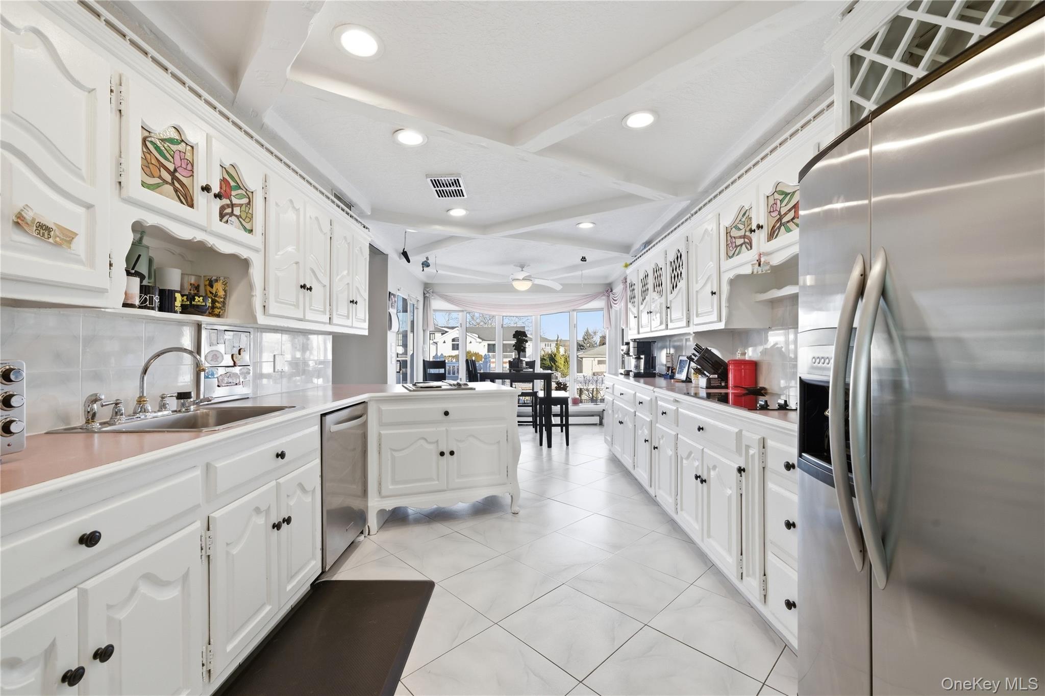 14 Club Drive, Massapequa, NY 11758