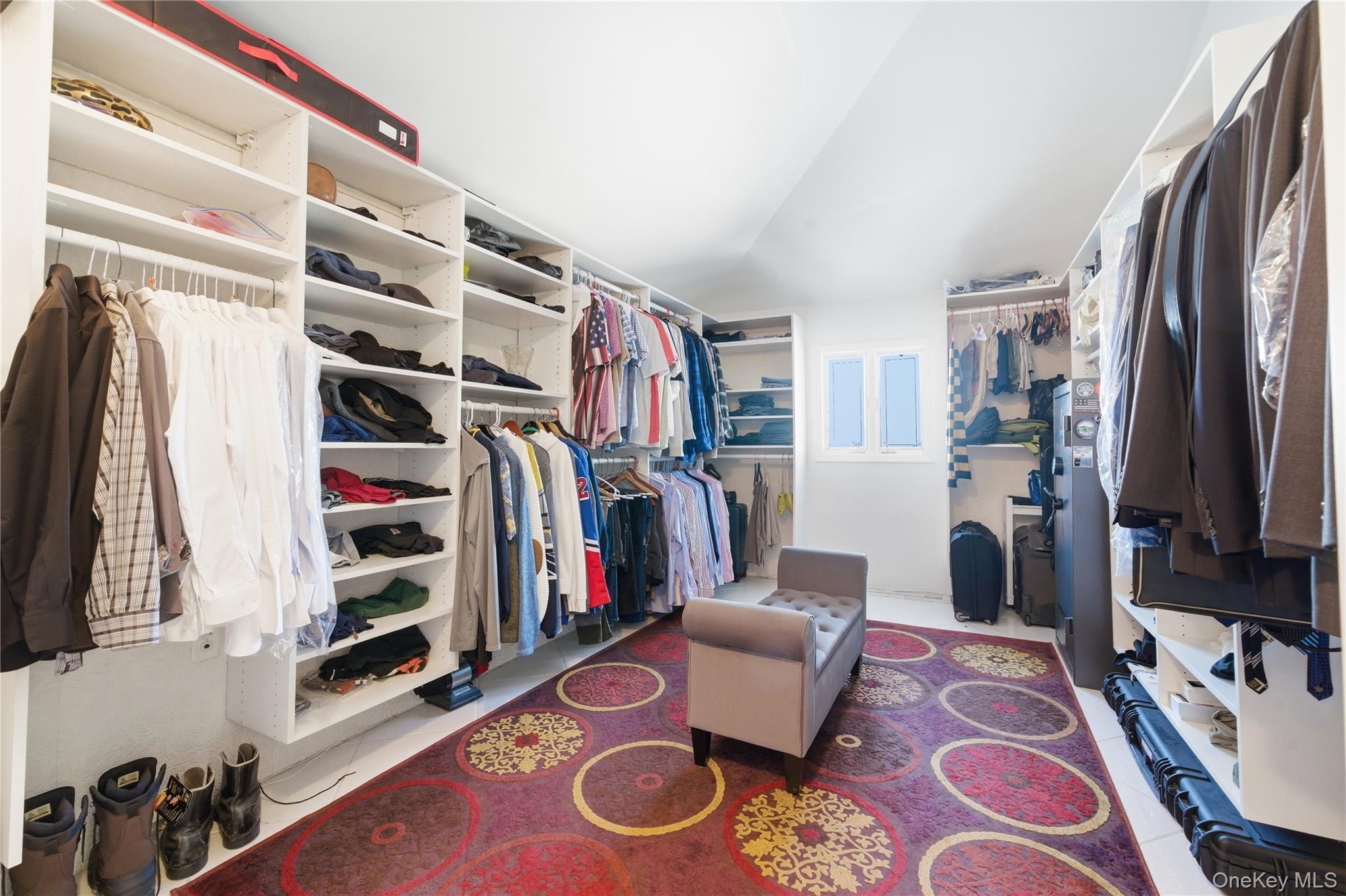 14 Club Drive, Massapequa, NY 11758