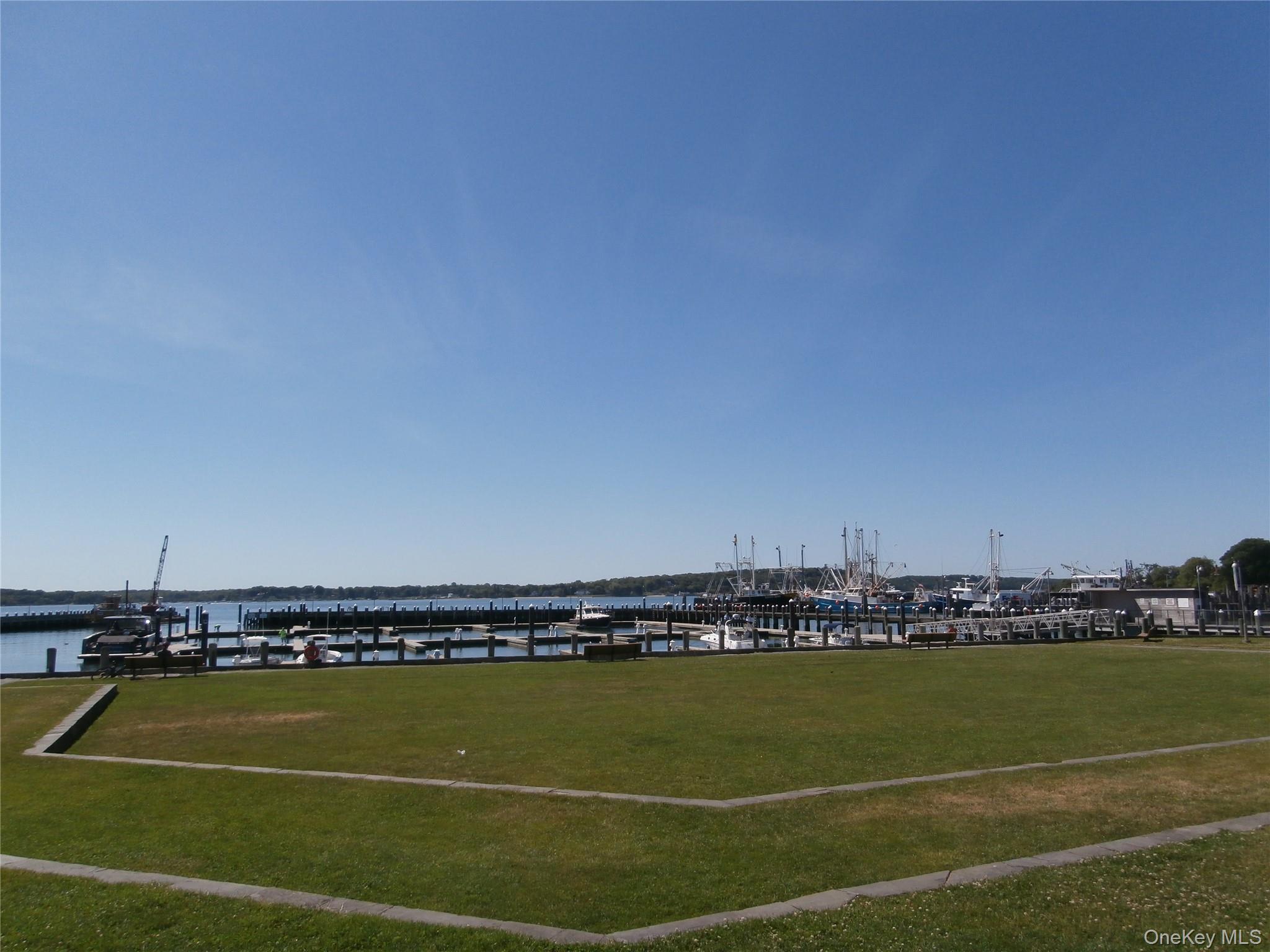 1000 9th Street # #D30, Greenport, NY 11944