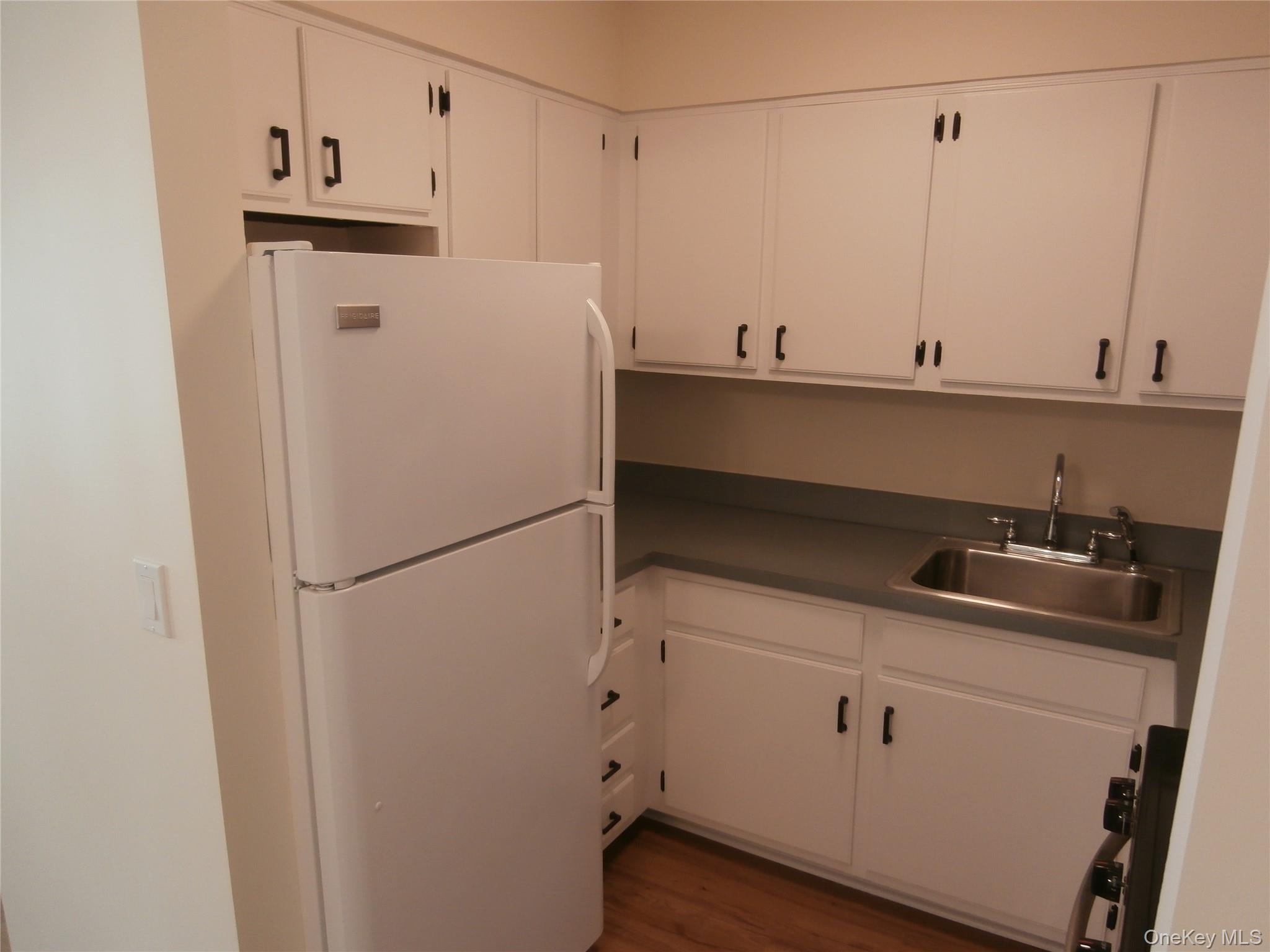 1000 9th Street # #D30, Greenport, NY 11944