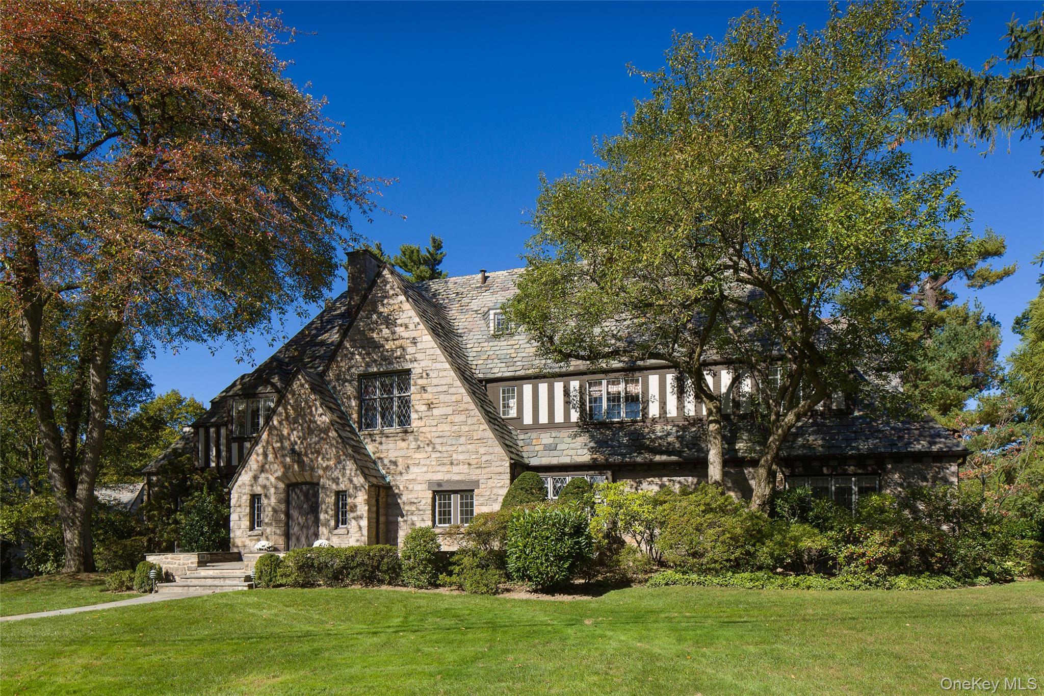 3 Westway, Bronxville, NY 10708