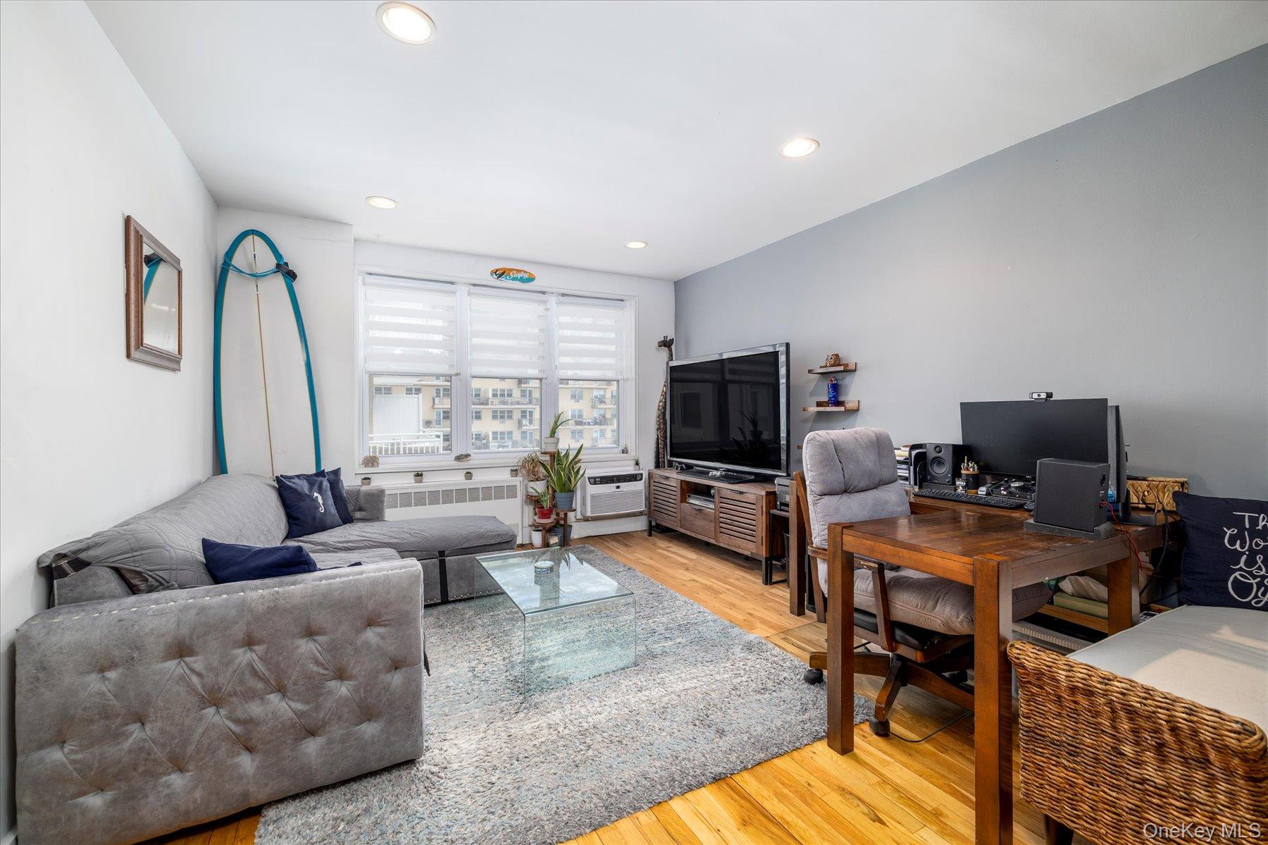 522 Shore Road # 4A, Long Beach, NY 11561