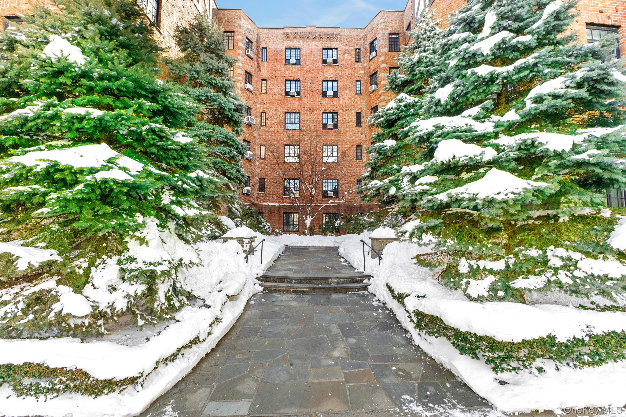 45 Pondfield Road W # 6E, Bronxville, NY 10708