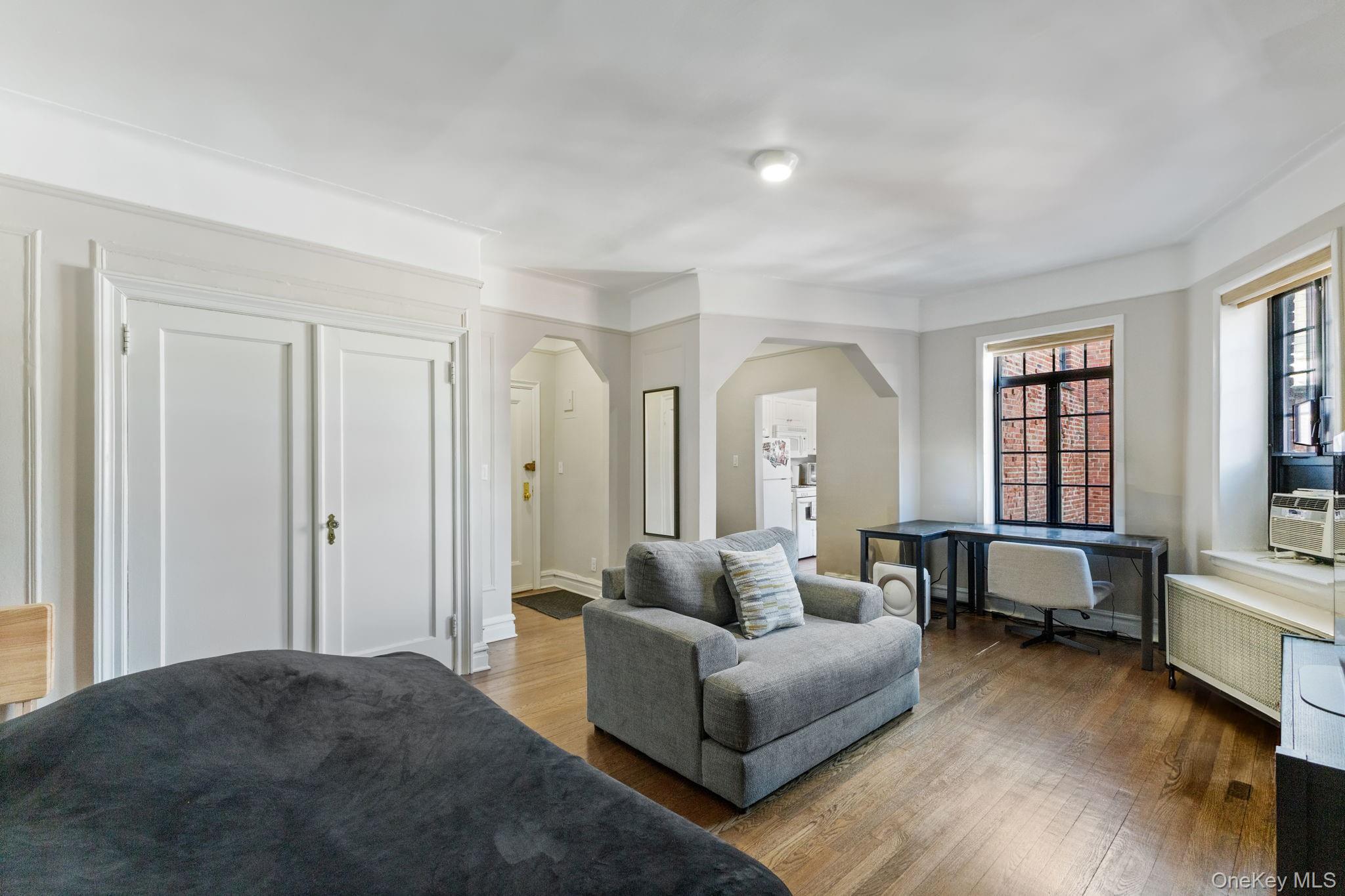 45 Pondfield Road W # 6E, Bronxville, NY 10708