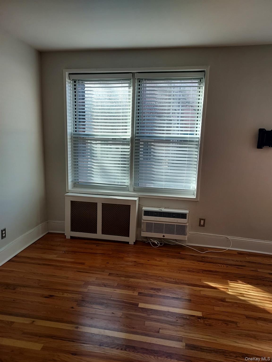 111 7th Street # 107, Garden City, NY 11530