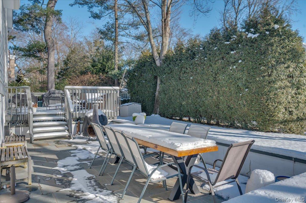 299 STRATTON Road, New Rochelle, NY 10804