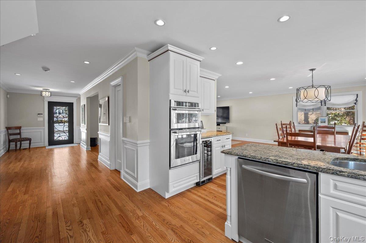 299 STRATTON Road, New Rochelle, NY 10804