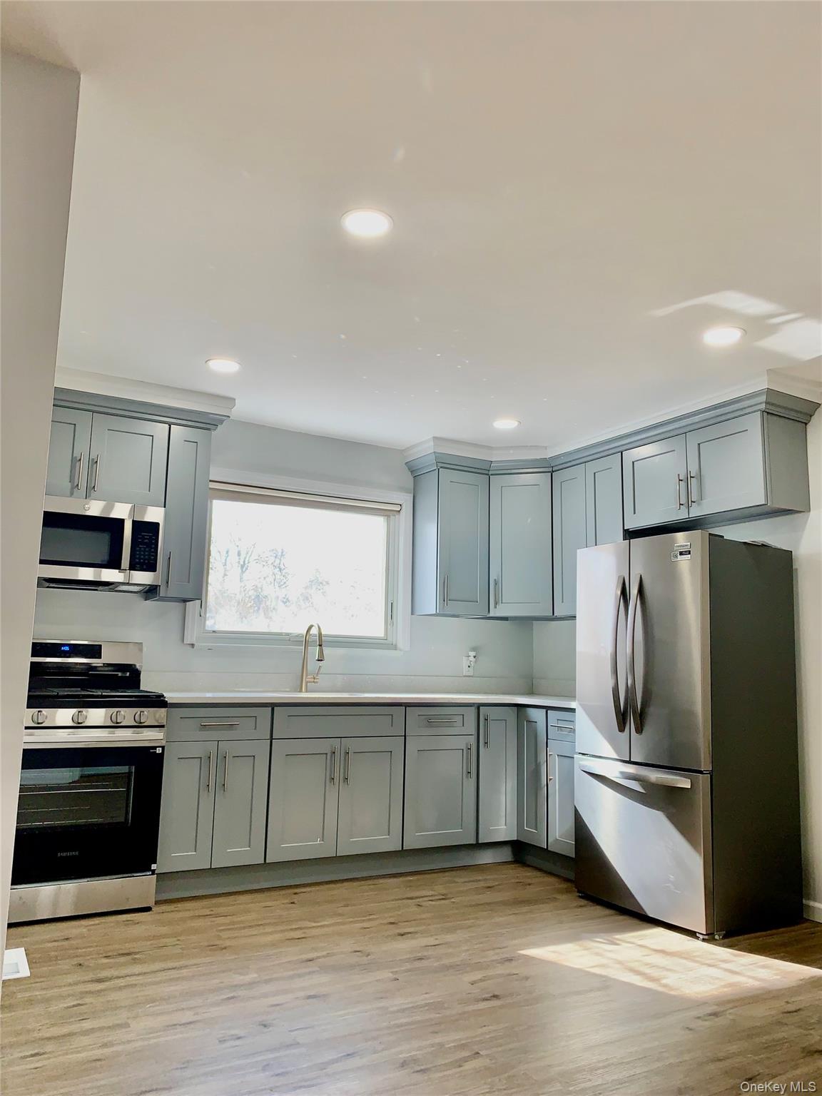 336 Scranton Avenue, Lynbrook, NY 11563