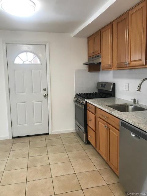 93 Main Street, Garnerville, NY 10923