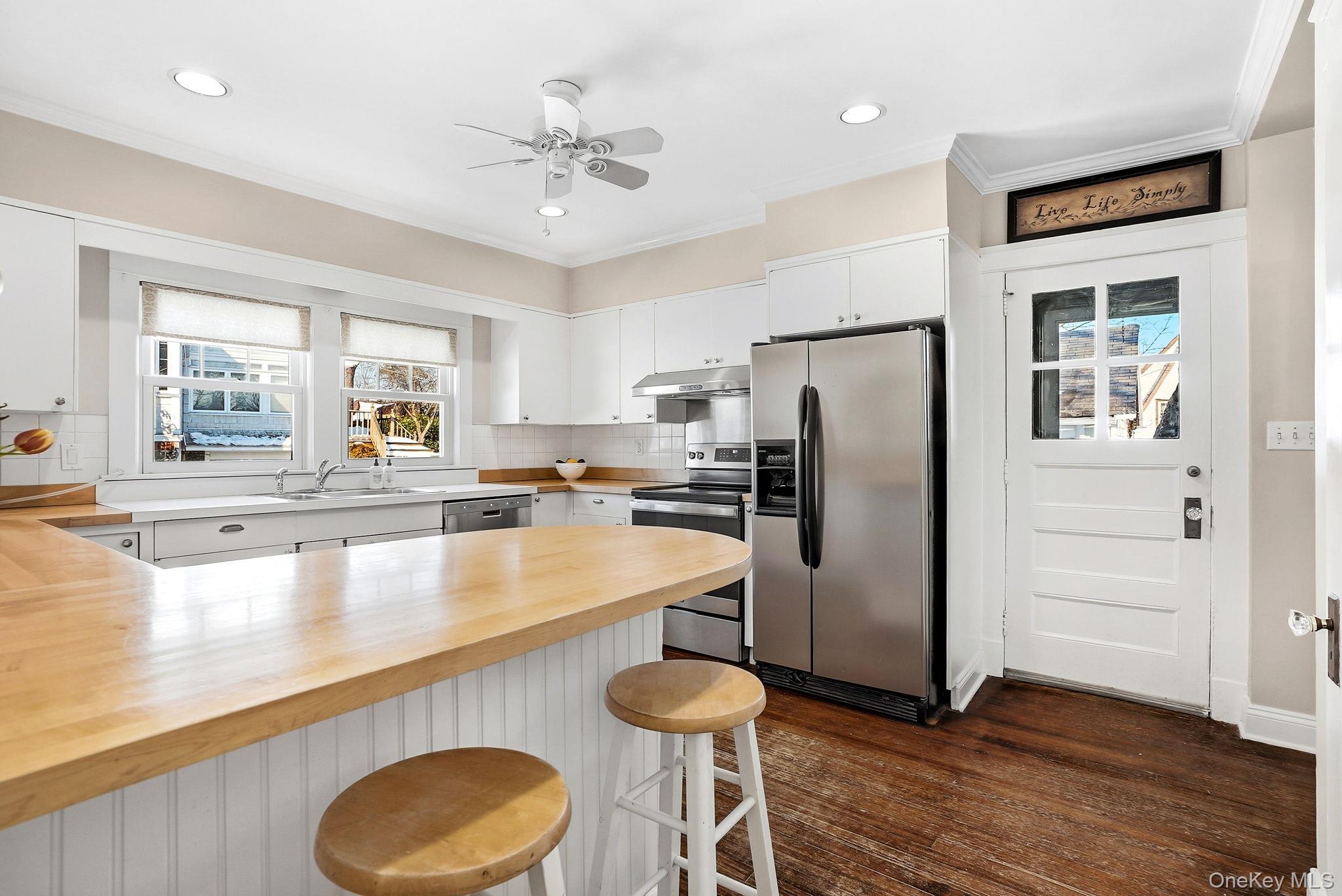 5 Lafayette Drive, Port Chester, NY 10573