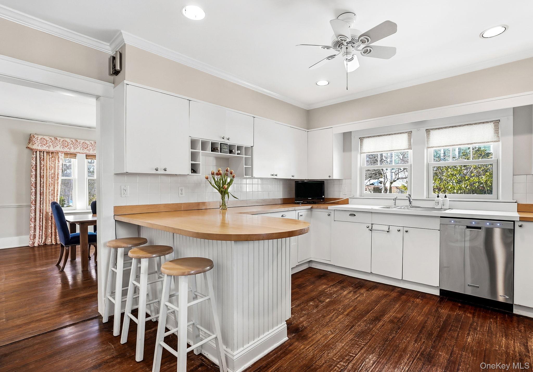 5 Lafayette Drive, Port Chester, NY 10573