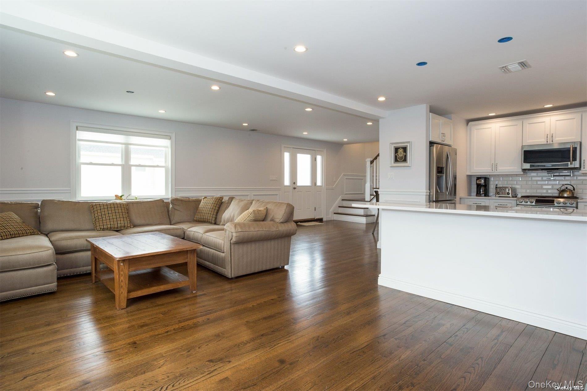 44 Buxton Street, Lido Beach, NY 11561