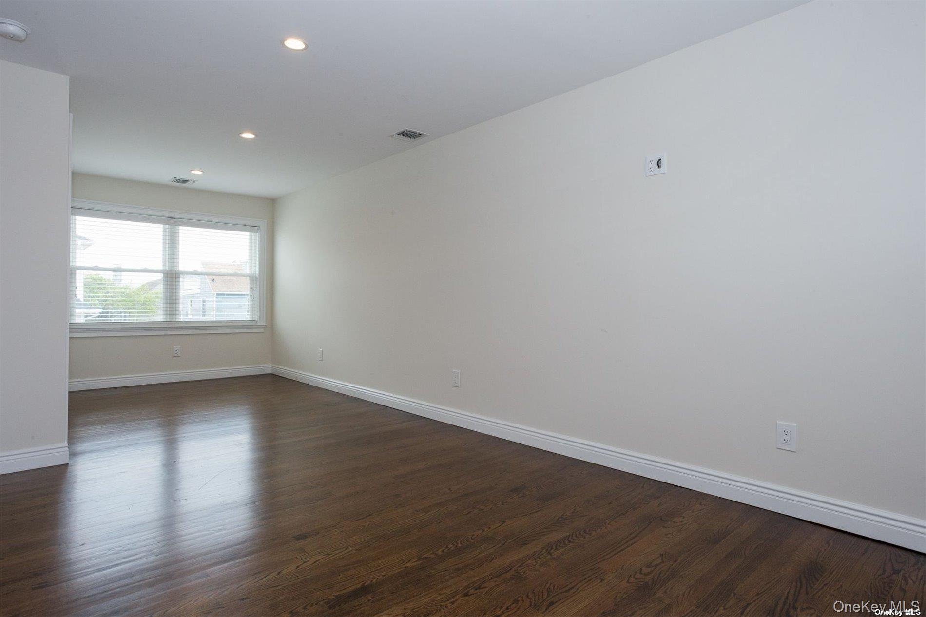 44 Buxton Street, Lido Beach, NY 11561