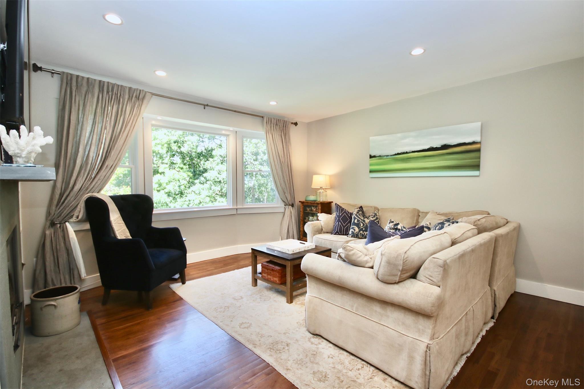 28 Old Trail Road, Water Mill, NY 11976