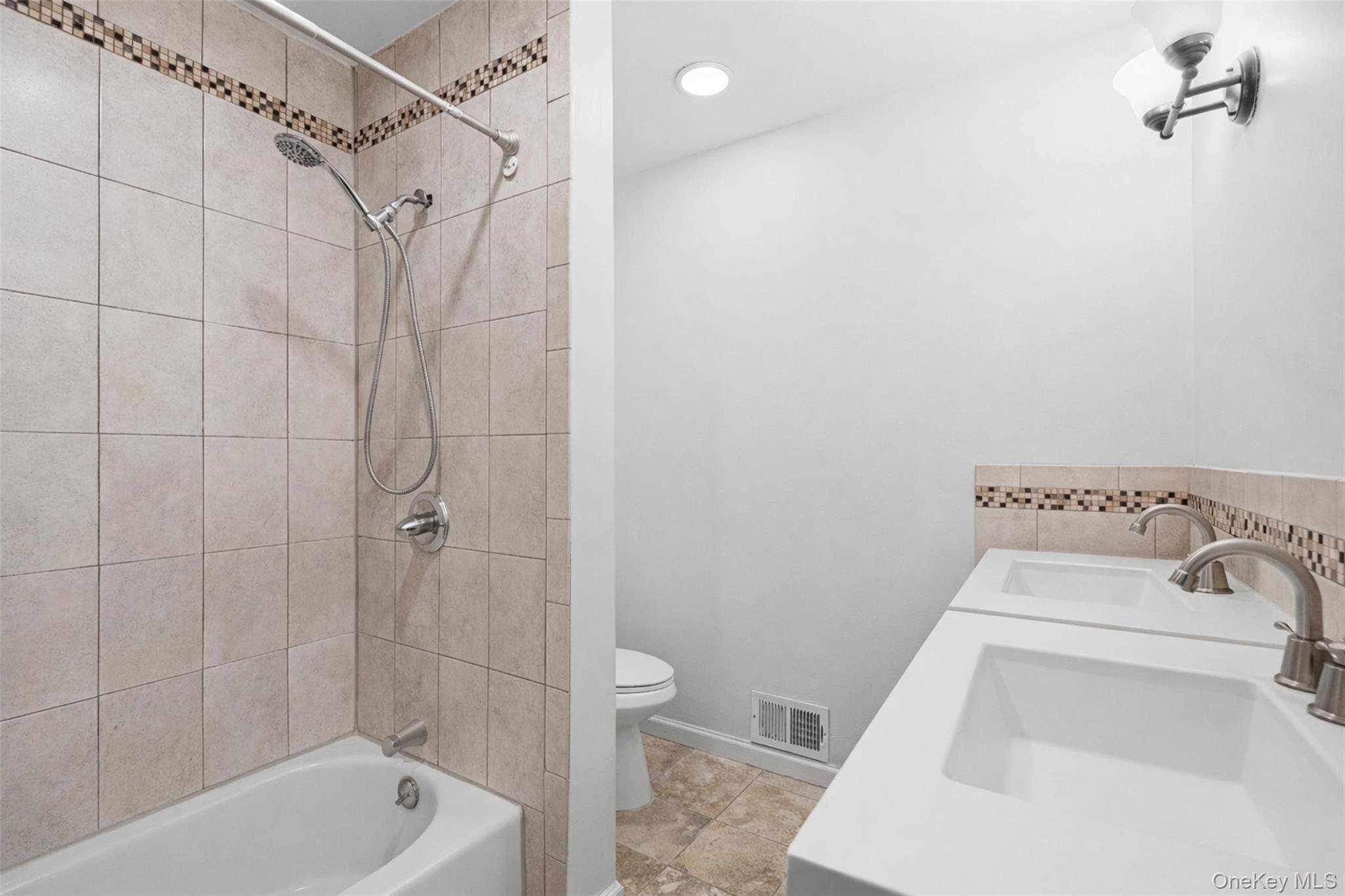 153 S Pascack Road, Nanuet, NY 10954