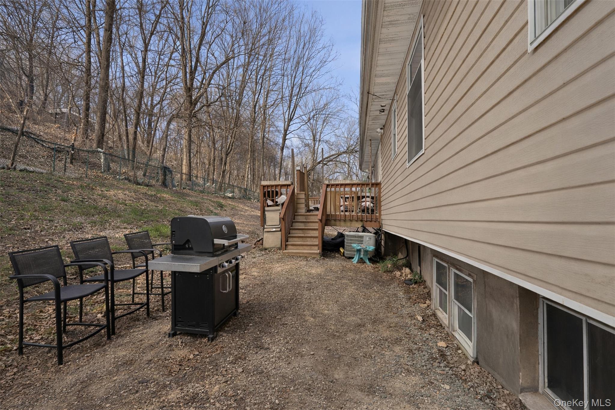 153 S Pascack Road, Nanuet, NY 10954