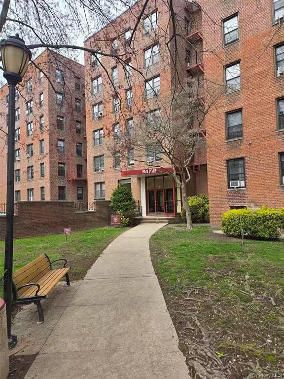 15010 71st Avenue # 6J, Flushing, NY 11367