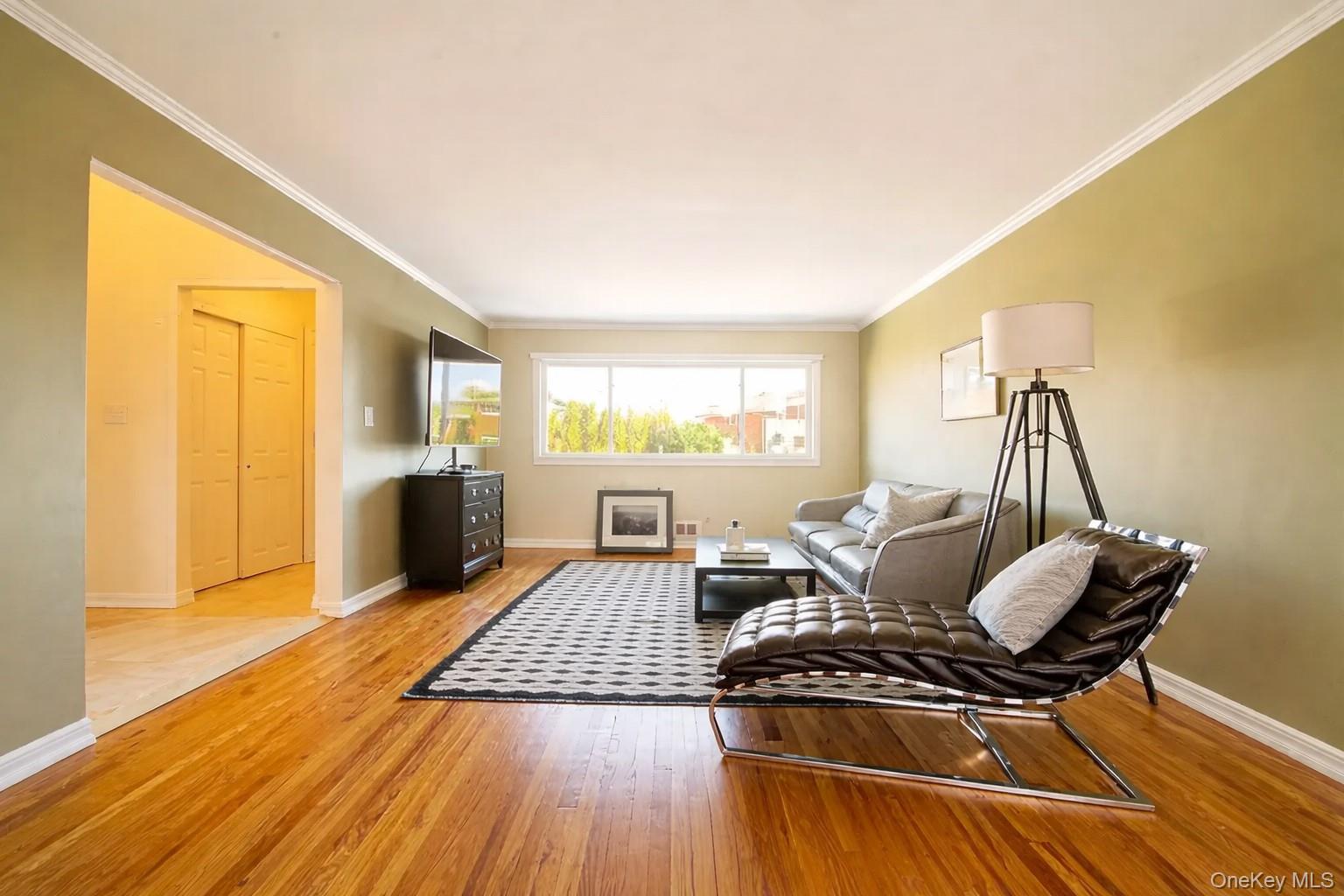 24 Willets Avenue, Syosset, NY 11791