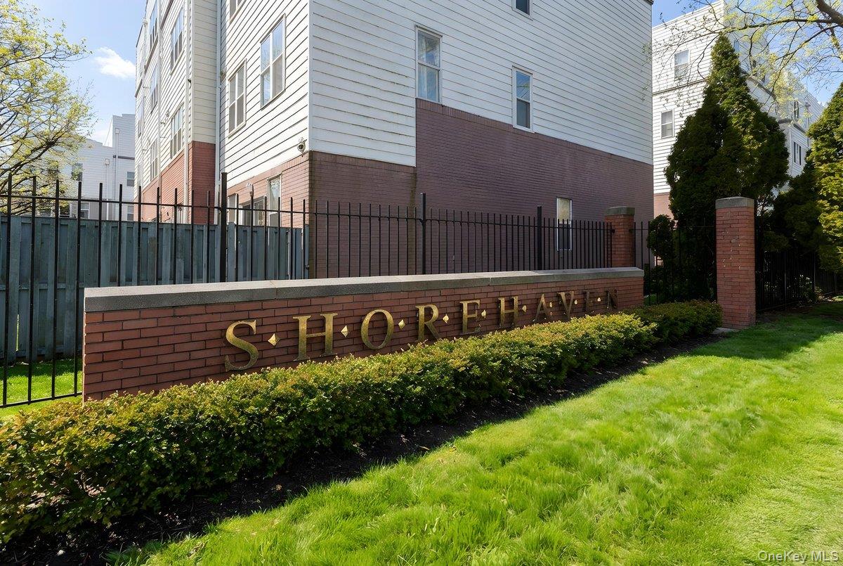 233 Sunset Boulevard # 9233F, Bronx, NY 10473