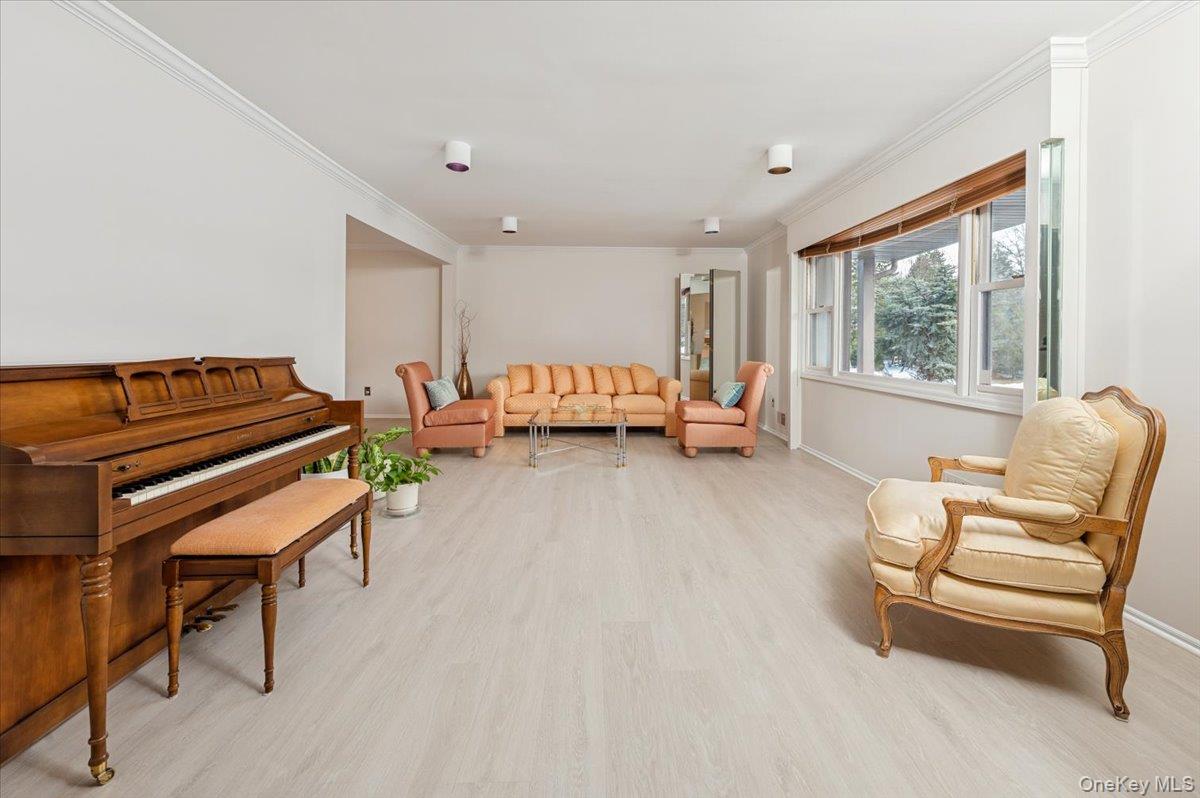 4 Seymour Drive, New City, NY 10956