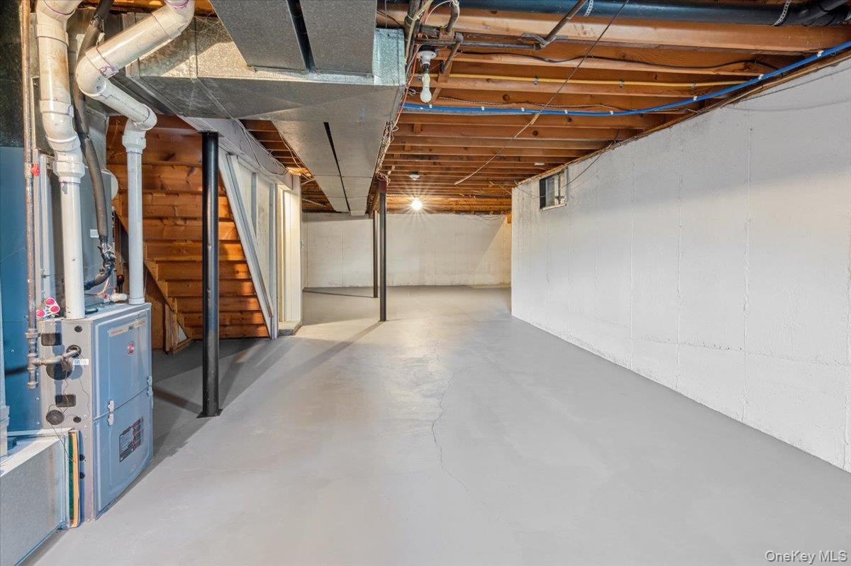 4 Seymour Drive, New City, NY 10956