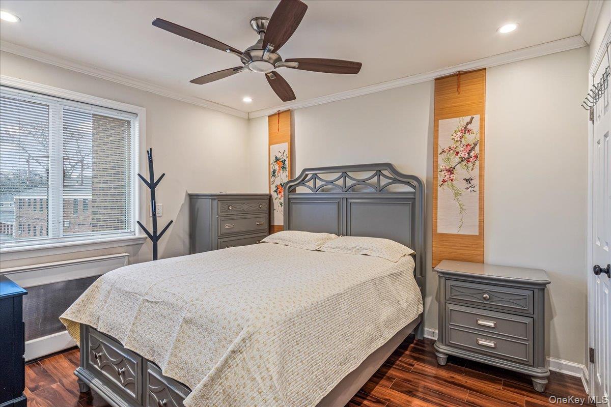 67-11 Bell Boulevard # 2, Bayside, NY 11364