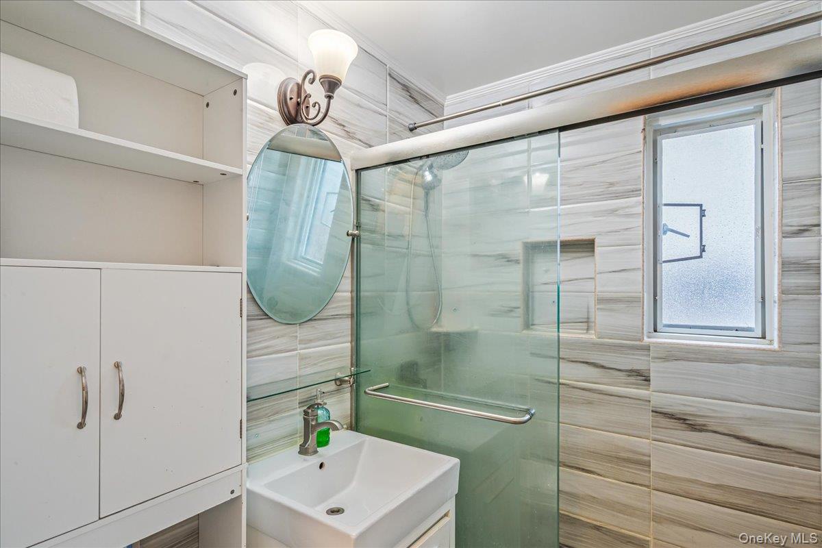 67-11 Bell Boulevard # 2, Bayside, NY 11364