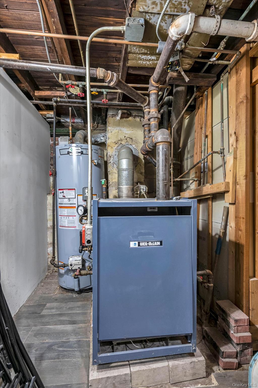 42-28 189th Street, Flushing, NY 11358