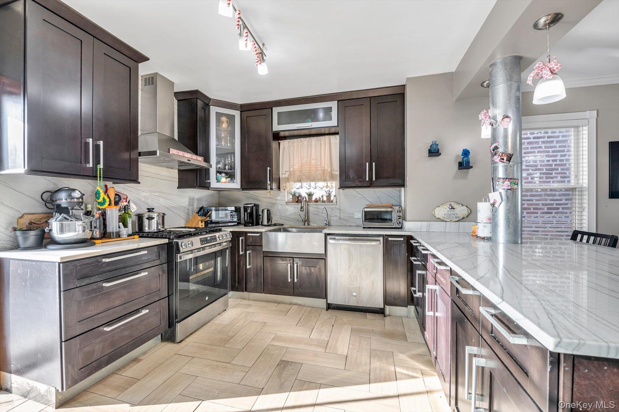 42-28 189th Street, Flushing, NY 11358