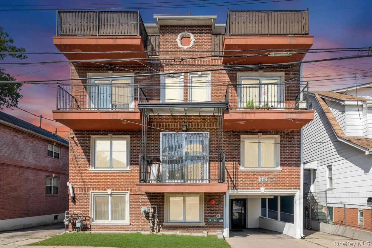 40-38 194th Street # 1A, Bayside, NY 11358