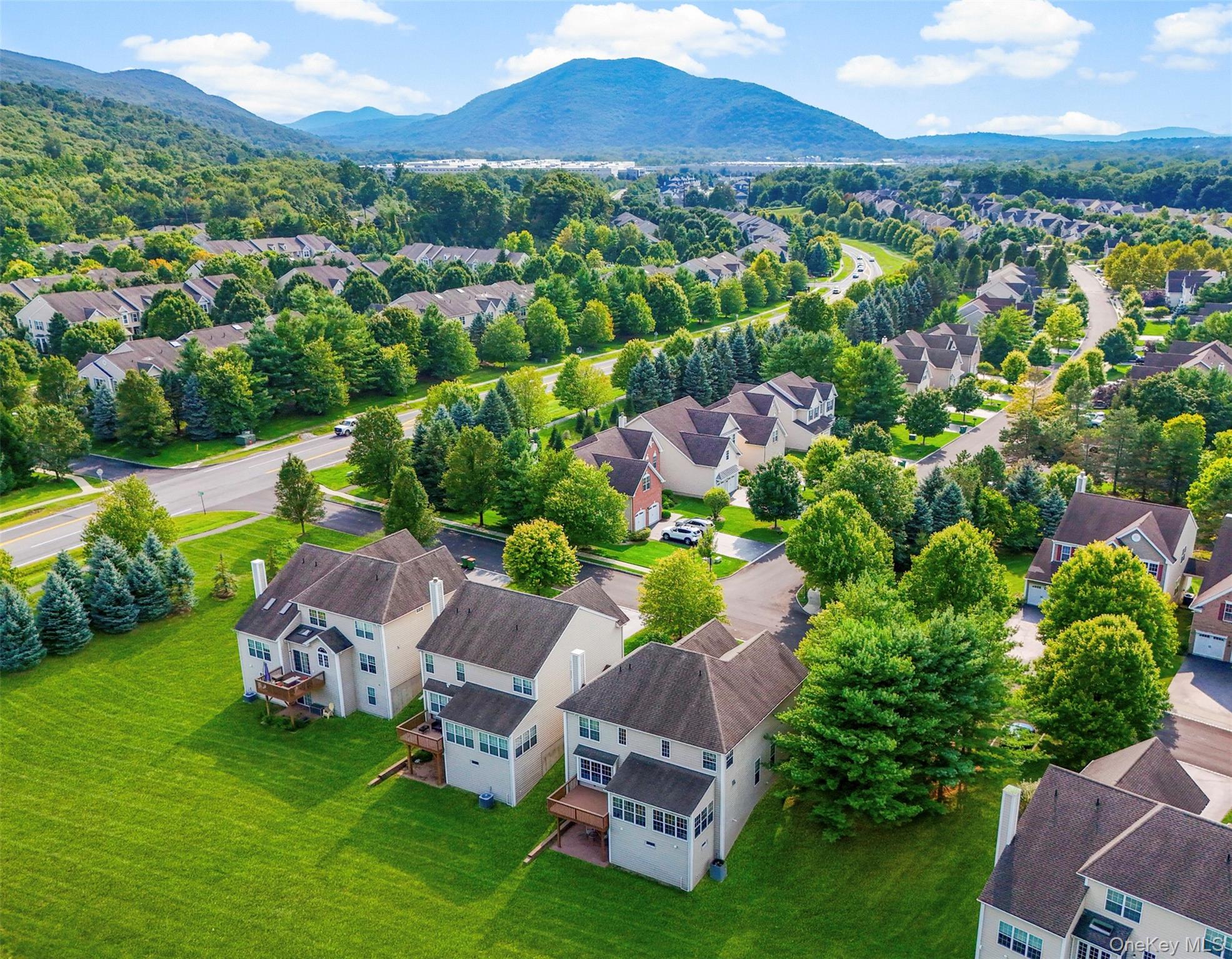 653 Creekside Lane, Fishkill, NY 12524