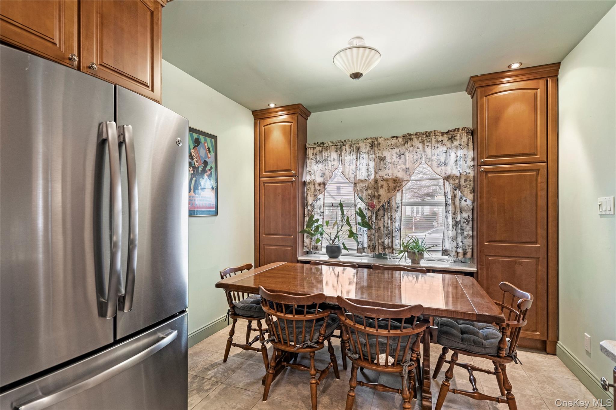 19 William Street, Valley Stream, NY 11580