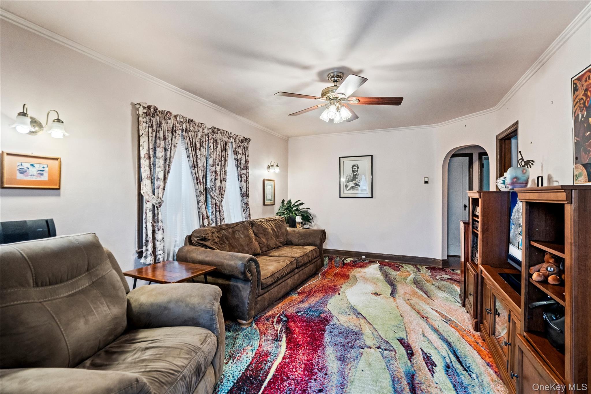 19 William Street, Valley Stream, NY 11580