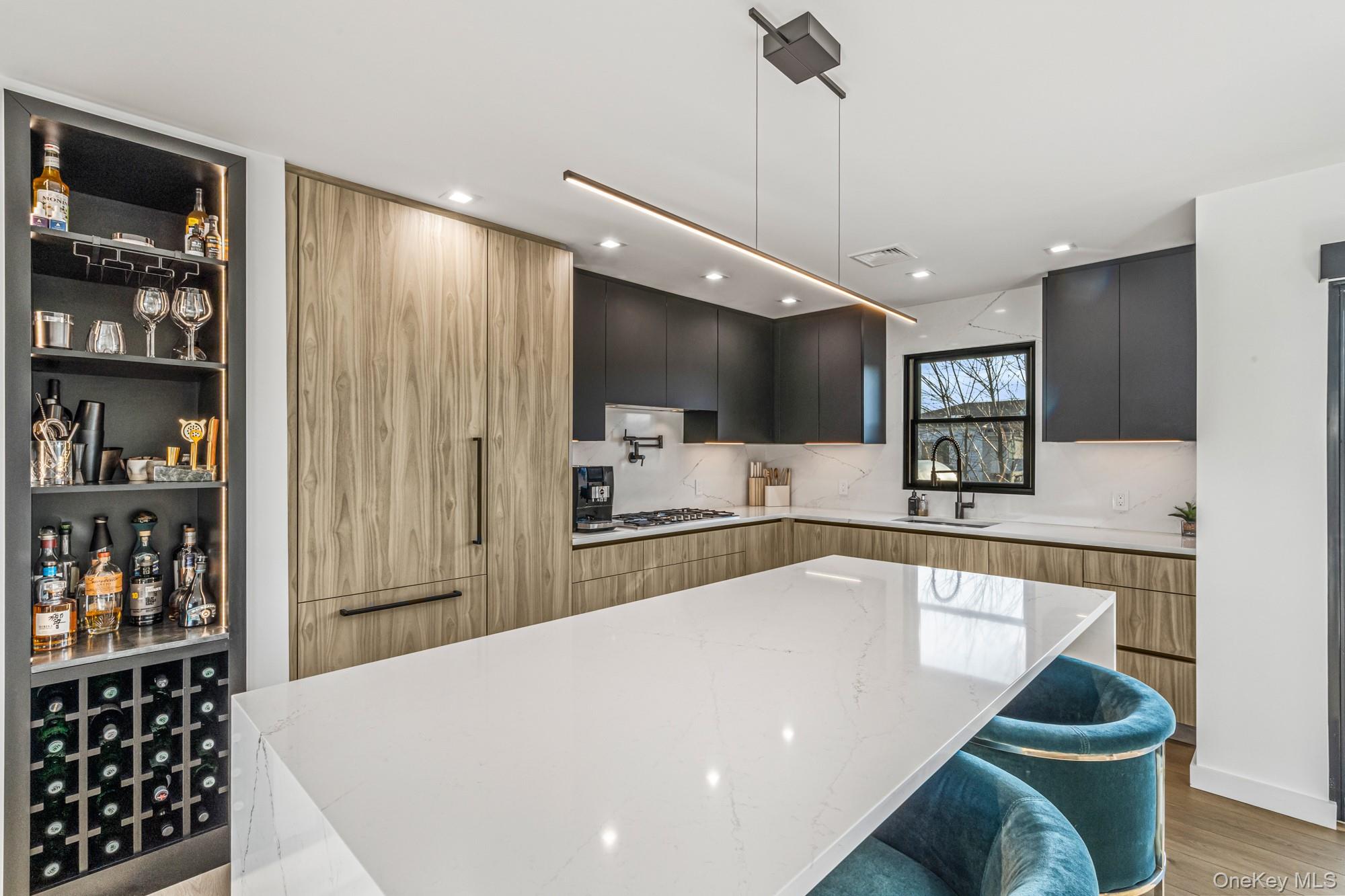 3000 Holiday Park Drive, Merrick, NY 11566