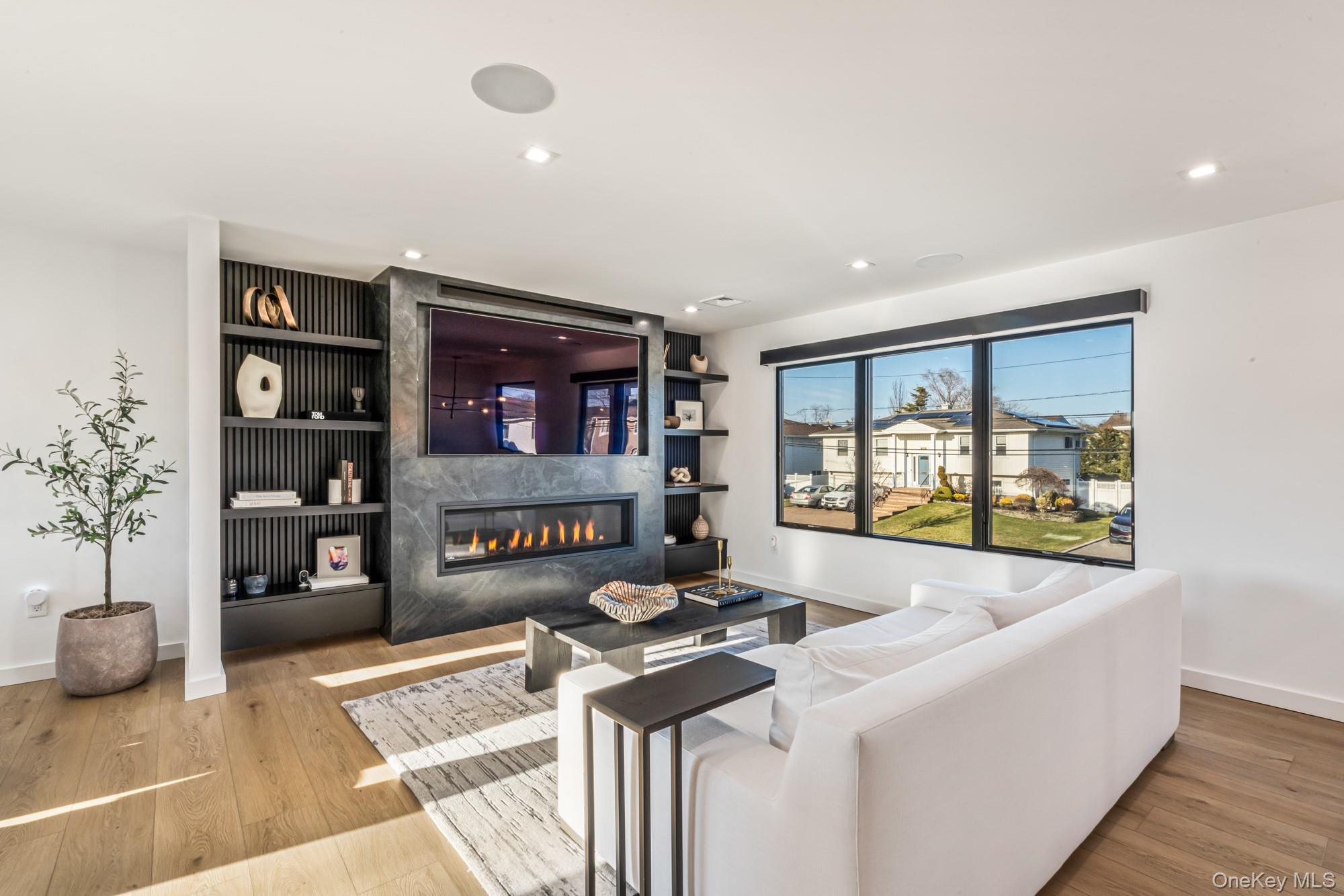 3000 Holiday Park Drive, Merrick, NY 11566