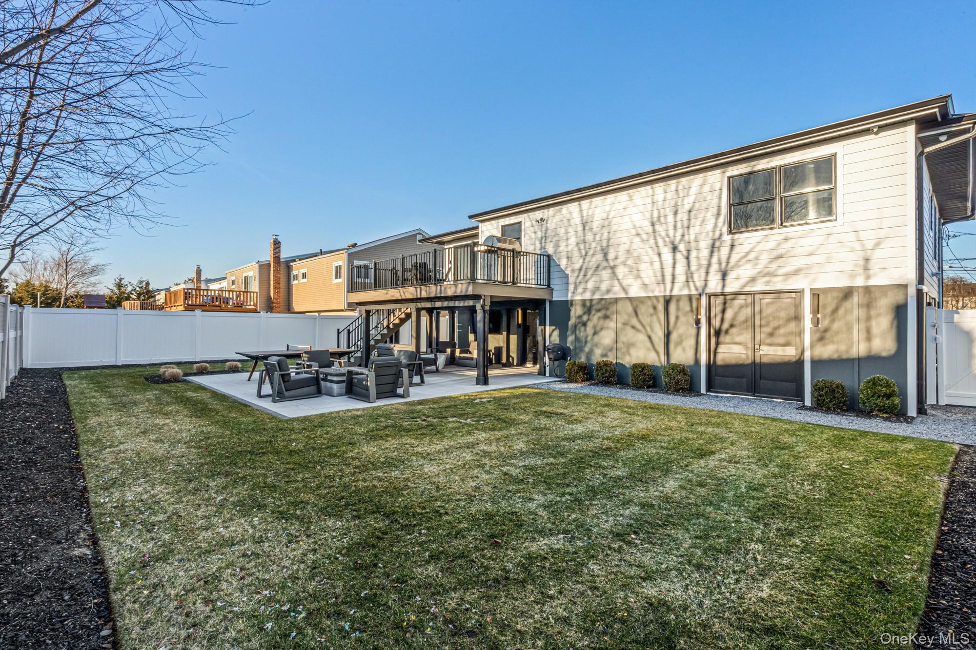 3000 Holiday Park Drive, Merrick, NY 11566