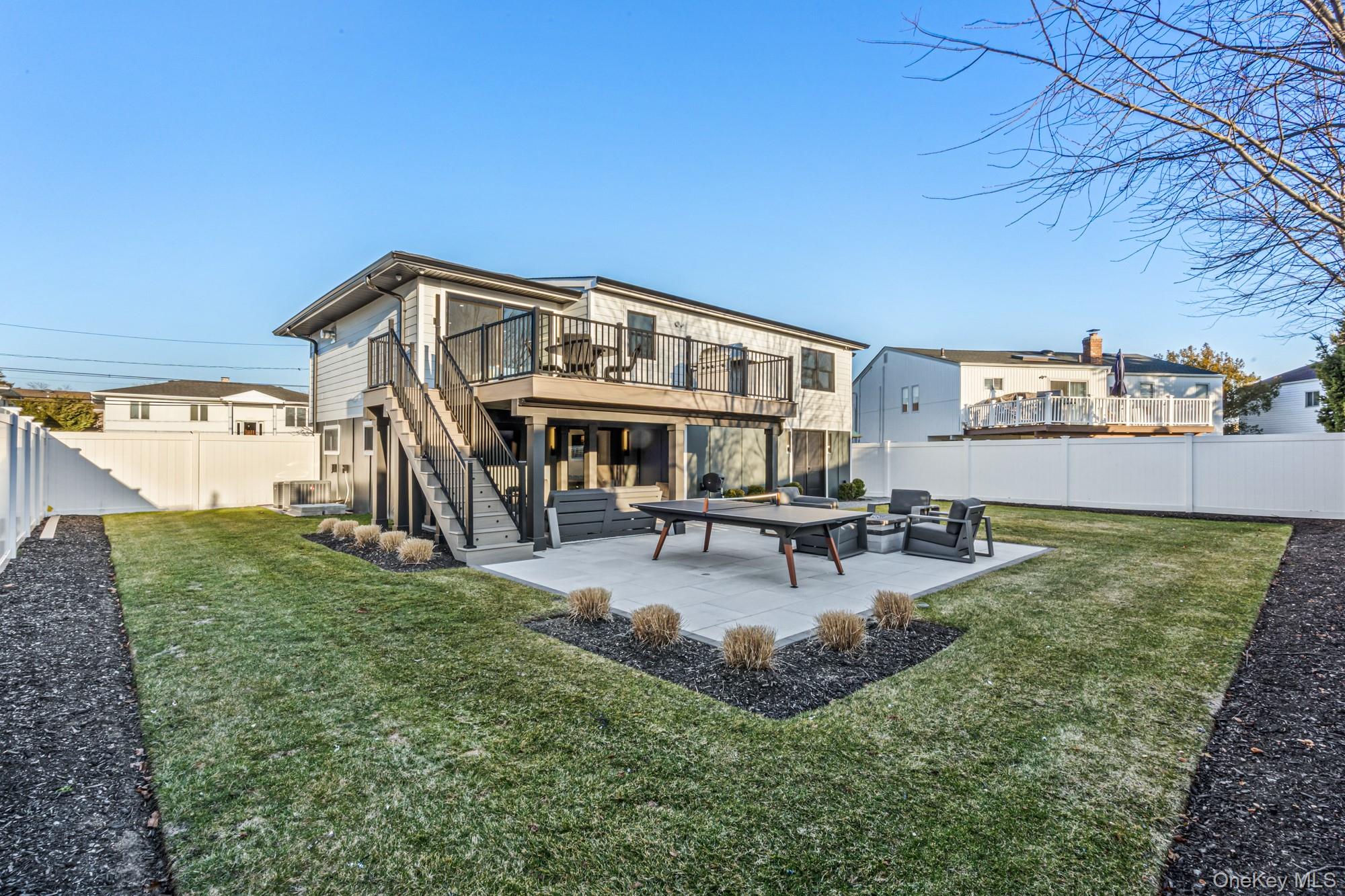 3000 Holiday Park Drive, Merrick, NY 11566