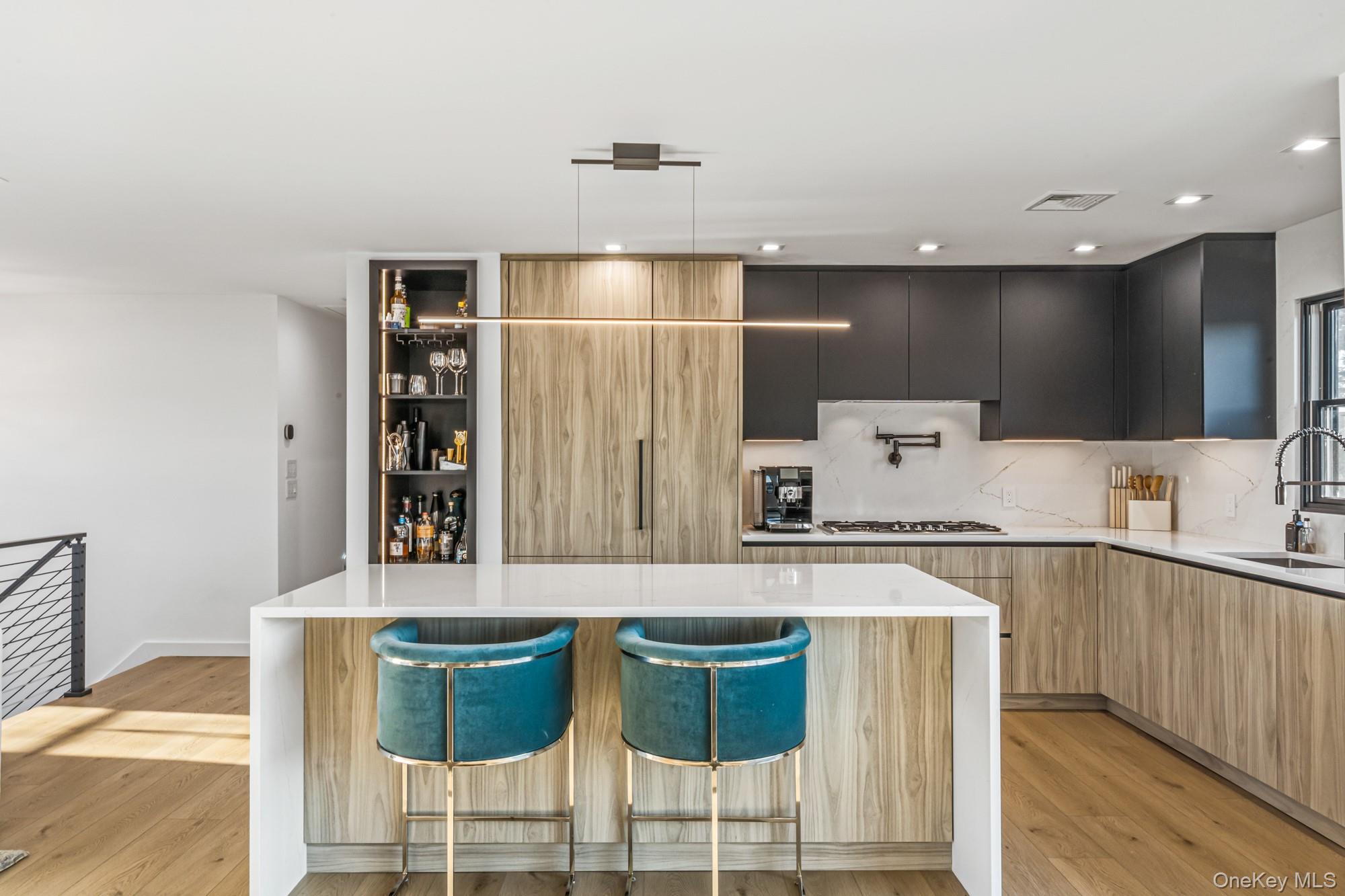 3000 Holiday Park Drive, Merrick, NY 11566