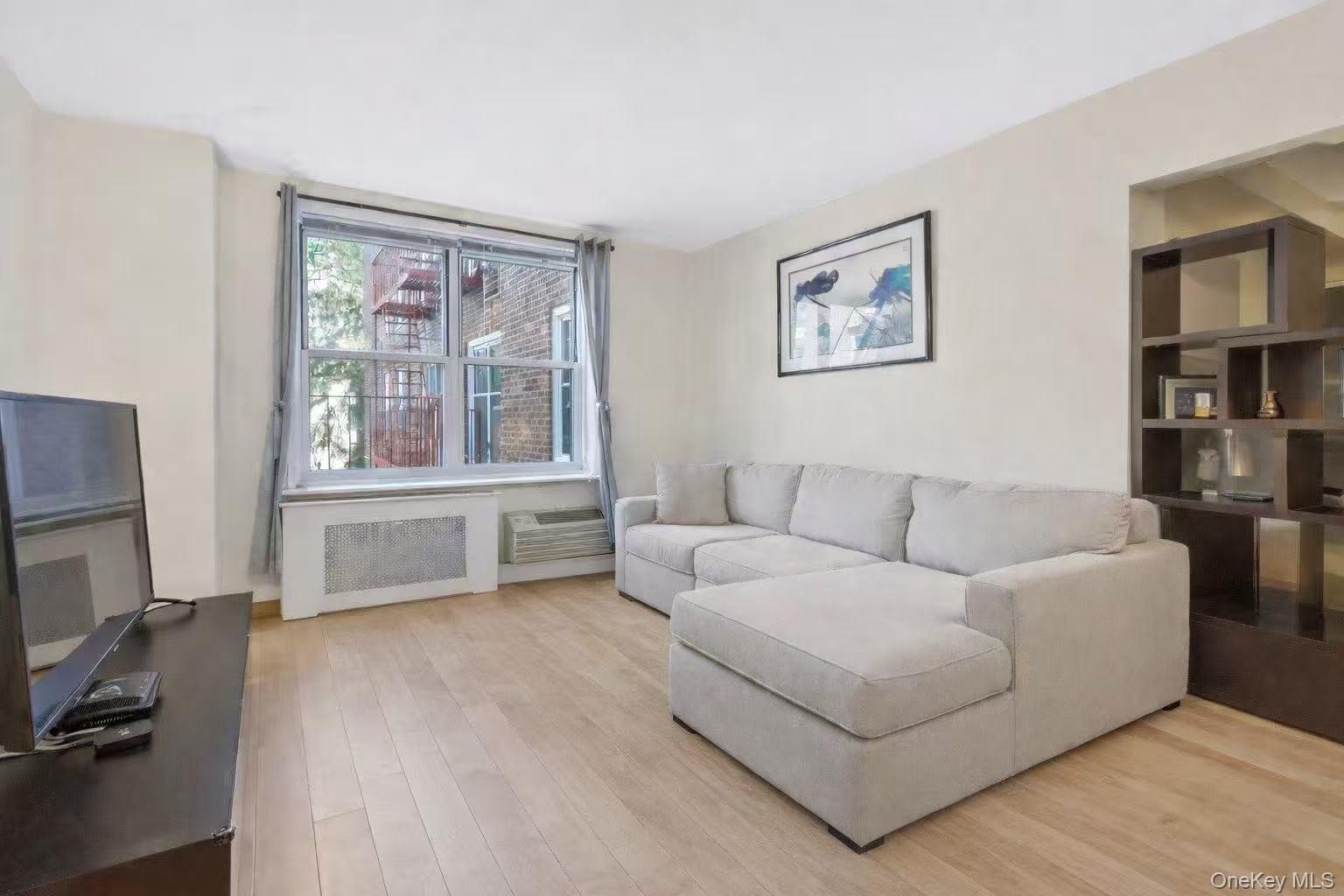 14205 Roosevelt Avenue # 339, Flushing, NY 11354