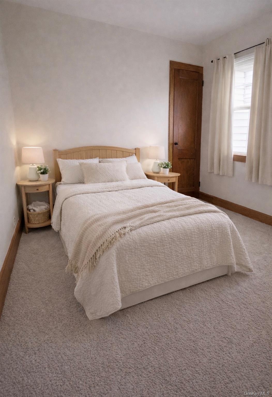 Lindenhurst, NY 11757