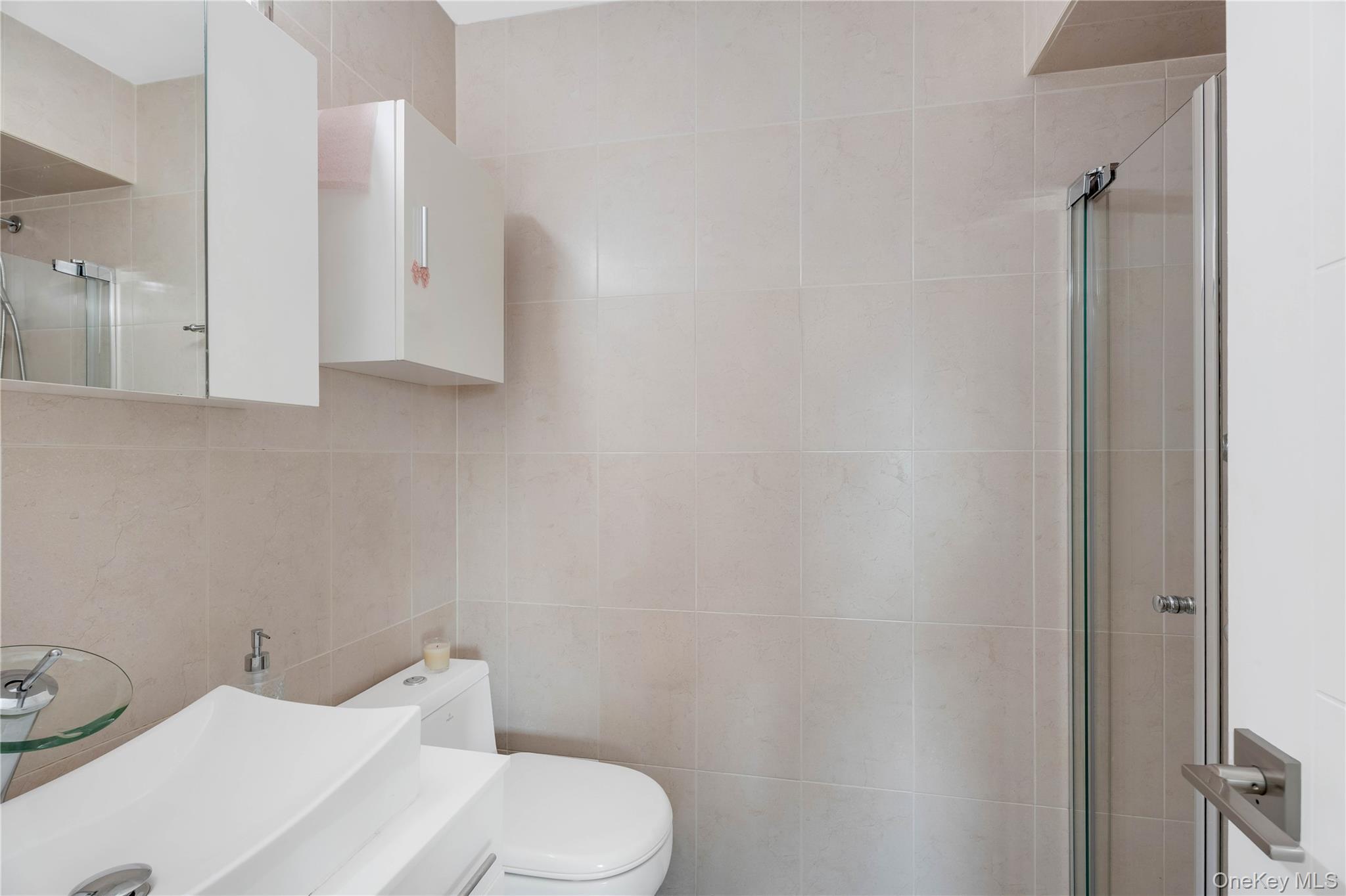 929 West Fingerboard Road, Staten Island, NY 10304