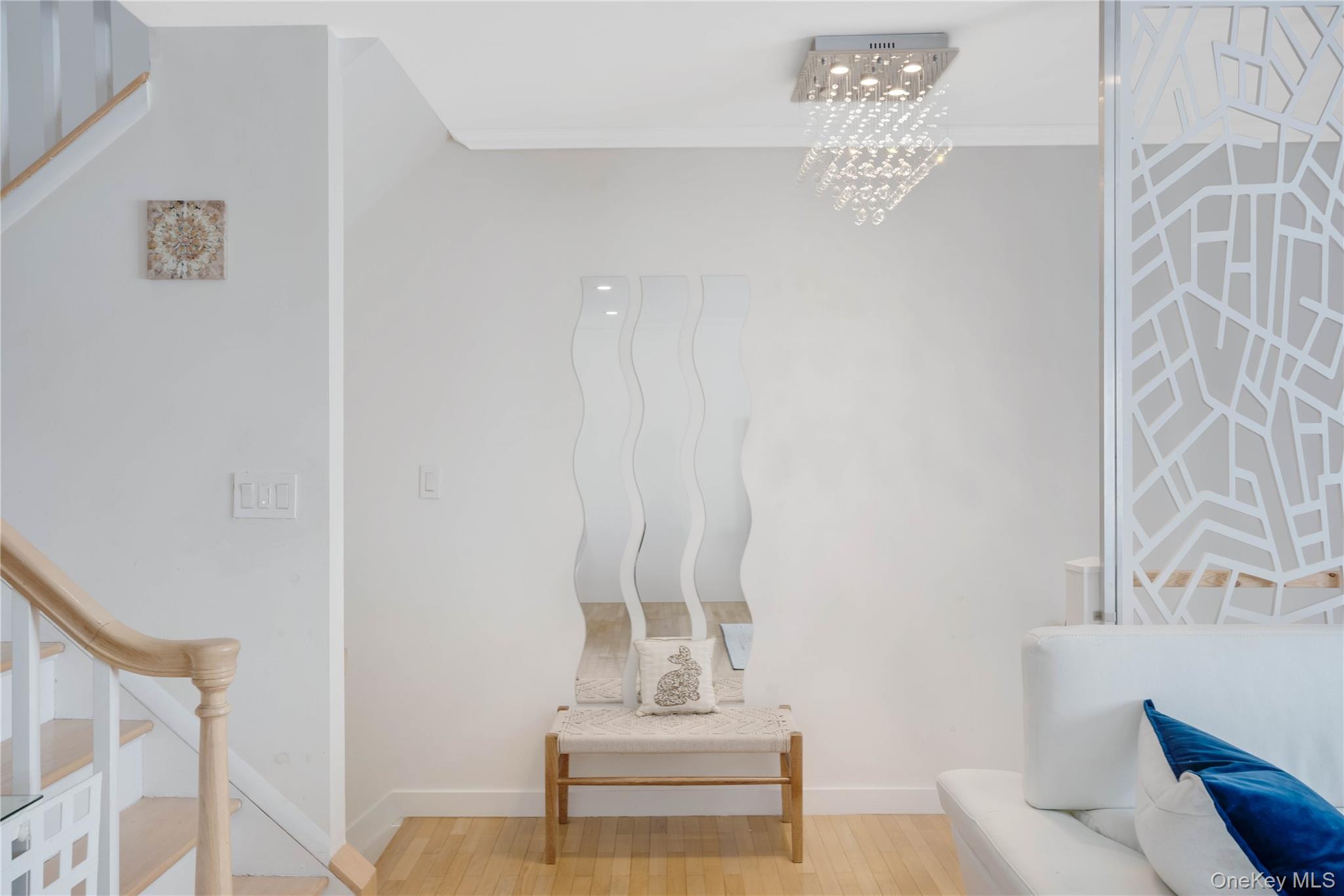 929 West Fingerboard Road, Staten Island, NY 10304