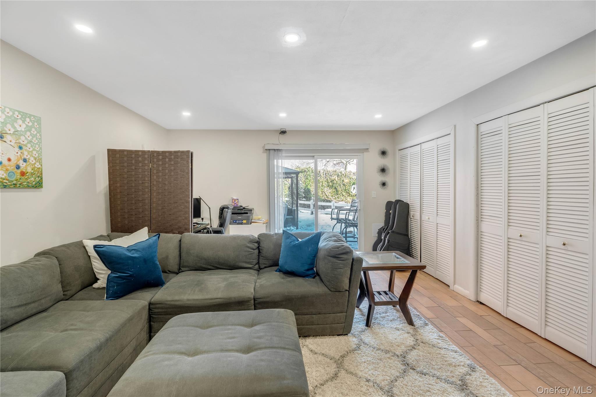 929 West Fingerboard Road, Staten Island, NY 10304