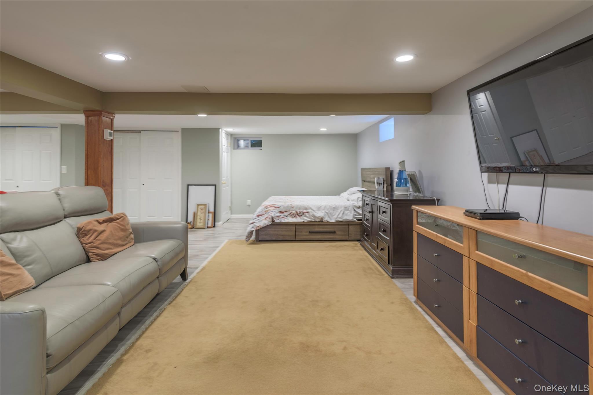 34 Pine Street, Hicksville, NY 11801