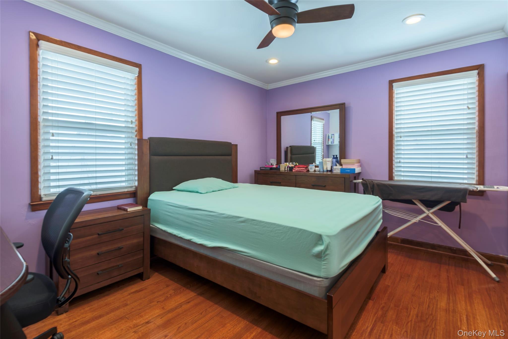 34 Pine Street, Hicksville, NY 11801