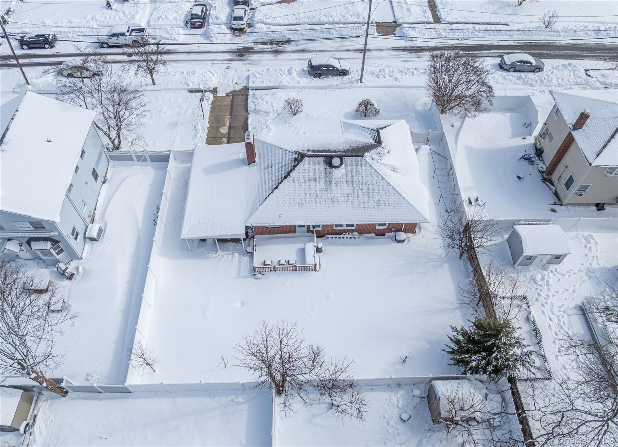 34 Pine Street, Hicksville, NY 11801