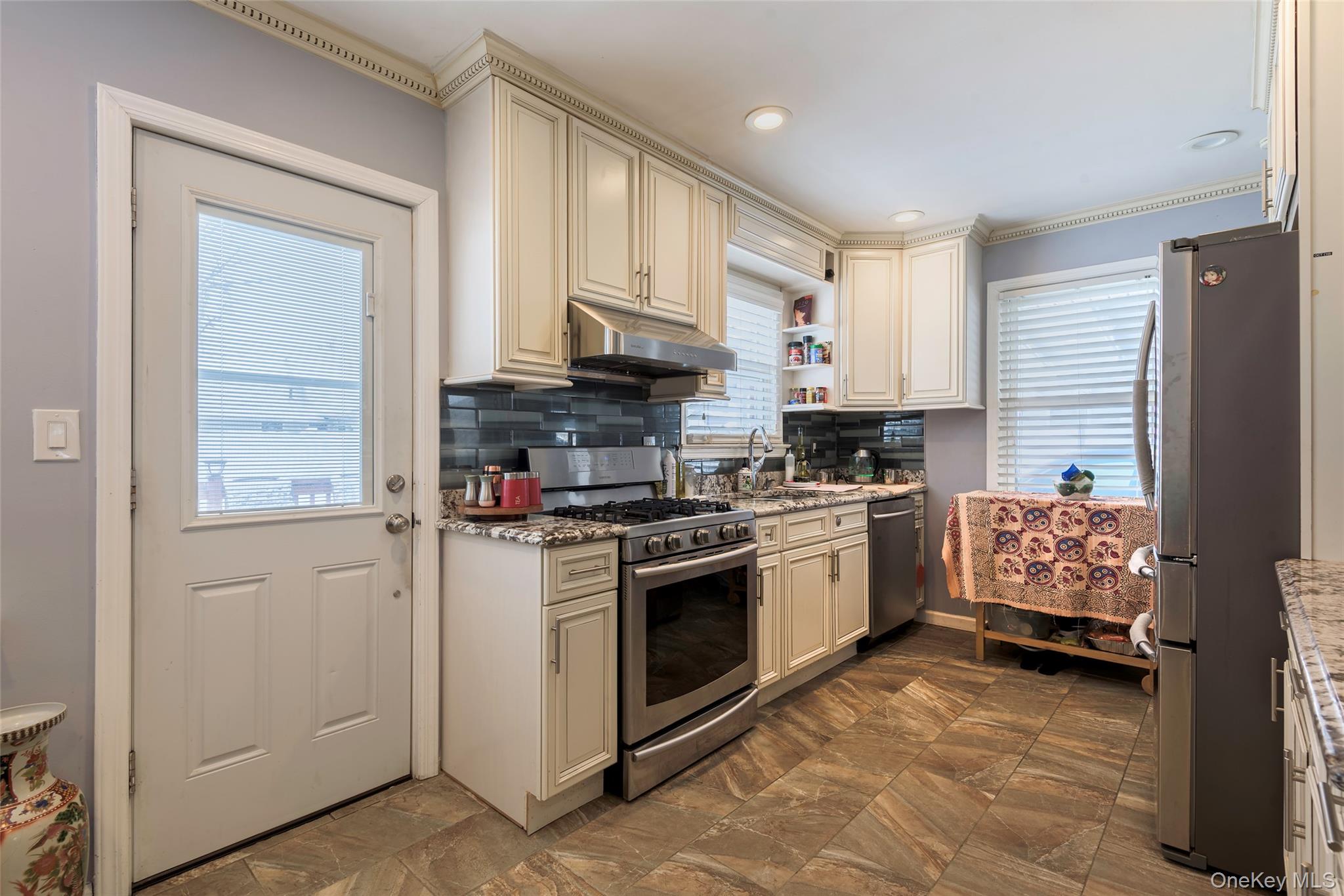 34 Pine Street, Hicksville, NY 11801